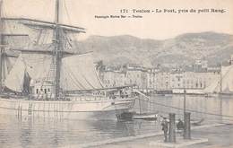 Toulon (83) - Le Port Pris Du Petit Rang - Toulon