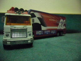 MAJORETTE CAMION F1 Racing Team Sans Les Voitures De Courses (Formule 1) Au 1/60 ° - Occasion Fonctionnel - Majorette