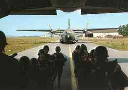 PARACHUTISME - Embarquement Transall C 160 - Parachutting