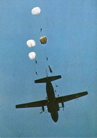 PARACHUTISME - Largage Transall C 160 - Parachutisme