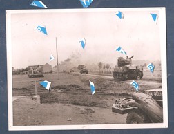 Photo 1940 1945 Char Tank US 1944 Sur La Route Villance-Libin ? ( Sur Le Dos American Tanks Enter Town Of Gelin) - Libin