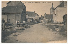 CPA - BALLOTS (Mayenne) - Rue Des Douves - Sonstige & Ohne Zuordnung