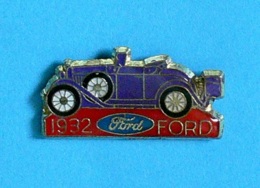 1 PIN'S  //  ** FORD V8 / MODEL 40-760 CABRIOLET / 1932  ** - Ford