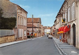 ROUILLAC - Rue De Jarnac - Hôtel-Bar-Restaurant Le Commerce - Rouillac