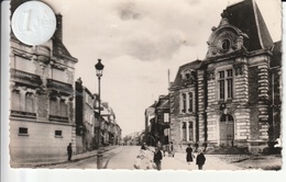 08 - Très Belle Carte Postale Semi Moderne De RETHEL  Rue J.B Clément - Rethel