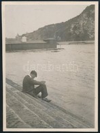 1931 Kinszki Imre (1901-1945) Budapesti Fotóművész által Datált, Duna-parti Vintage Fotó, 7,5x5,5 Cm - Sonstige & Ohne Zuordnung
