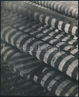 Cca 1932 Kinszki Imre (1901-1945) Budapesti Fotóművész Pecséttel Jelzett Vintage Fotója (Gerendák Fénycsíkokkal), 14,6x1 - Otros & Sin Clasificación
