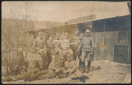 1916 Kávéház Előtérben Katonákkal, életkép, Megírt Fotólap, 9×14 Cm - Andere & Zonder Classificatie