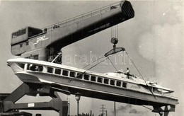 ** T1 ~1960 Budapest III. Óbuda, Sirály II. Hordszárnyas Hajó Vízre Bocsájtása A Hajógyárban. Photo - Unclassified