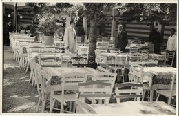 * T2 1941 Nagyvárad, Oradea; Vendéglő Kerthelyisége / Restaurant's Garden. Photo - Ohne Zuordnung