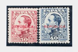 *NE2, NE3. 1931. 30 Cts, Sobrecarga En Rojo (NºA180,772) Y 40 Cts Azul (NºA801,224). NO EMITIDOS. MAGNIFICOS Y RARISIMOS - Otros & Sin Clasificación