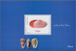 Guinea-Bissau: 2002, SHELLS, Complete Set Of Four In Miniature Sheets With 20 Stamps Each, In An Inv - Guinea-Bissau