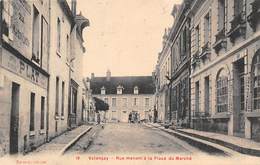 Valençay           36          Rue Menant A La Place Du Marché    (voir Scan) - Andere & Zonder Classificatie