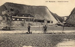 DPT 76 BERNEVAL Devant Les Cabines - Berneval