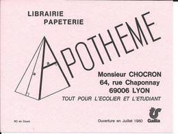Buvard Publicitaire Jamais Utilisé - Librairie-papeterie APOTHEME M. CHOCRON Rue Chaponnay Lyon   (ROSE) - Papeterie