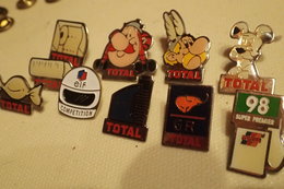 Pin's - Lot De 10 Pin's Thème : Carburants, Total, Astérix - Carburants