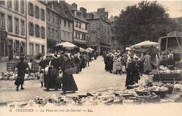 22-TREGUER- LA PLACE UN JOUR DE MARCHE - Tréguier