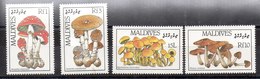 Serie De Maldivas N ºYvert 1106/09 ** SETAS (MUSHROOMS) - Maldiven (...-1965)