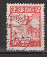 Indonesie 121 Used ; Vulkaan, Volcano, Volcan, Gunung Merapi 1954 NOW MANY STAMPS INDONESIA VERY CHEAP - Volcanos