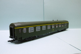 Roco - Voiture UIC Y 1ère Classe SNCF HO 1/87 - Wagons Voor Passagiers