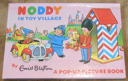 Noddy In Toy Village A Pop-Up Picture Book - Livres Animés