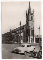 SAINT JULIEN EN GENEVOIX--1968-- L'église ( Voitures Au 1er Plan Renault Frégate Et Citroen Traction ) - Saint-Julien-en-Genevois