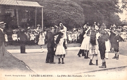 CPA /  Sceaux (92) Lycée Lakanal La Fête Des Enfants  La Gavotte     Ed Montet   BLR    TBE - Sceaux