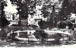 59 - CAUDRY : Le Jardin Public - CPSM Dentelée Noir Blanc Format CPA - Nord - Caudry