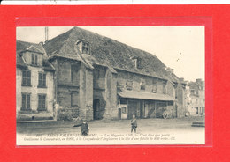 80 SAINT VALERY Cpa Animée Les Magasins A Sel    105 LL - Saint Valery Sur Somme