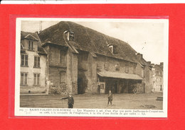 80 SAINT VALERY Cpa Animée Les Magasins A Sel    105 LL - Saint Valery Sur Somme