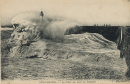 Tempete Au Grau Du Roi  Phare Lighthouse . - Catastrophes