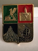 ITALIE - Insigne Italien - 3,5 Cm X 2,6 Cm. - Autres & Non Classés