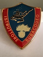 ITALIE - Insigne " Istruttore Subacqueo " - 3,6 Cm X 3 Cm. - Otros & Sin Clasificación