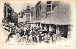 Delcampe - 56 - AURAY -- La Vieille Halle Le Jour Du Marché - Auray