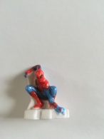 SPIDER-MAN - 2012 - SUR SOCLE - ACCROUPI - FEVE MATE ET BRILLANTE - - Characters