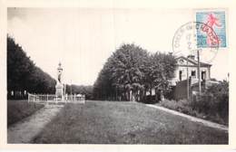 60 - ST OMER En CHAUSSEE : Place M & F PELLETIER - CPSM Village (1.260 Habitants) Dentelée N/B Format CPA 1962 - Oise - Other & Unclassified