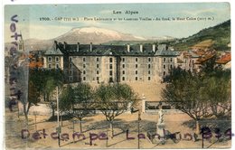 - 1709 ^GAP - ( Htes-Alpes ) Place Ladoucette Et Les Casernes, Rare En Couleur,écrite, 1912, TTBE, Scans.. - Gap