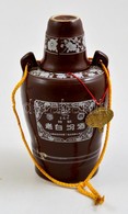 Japán Szakés üveg, Mázas Kerámia, Csészével, M: 15 Cm - Sonstige & Ohne Zuordnung