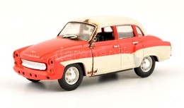 Wartburg 312 Kisautó, Sérülésekkel, H: 10 Cm - Andere & Zonder Classificatie