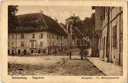 * T2/T3 1923 Segesvár, Schässburg, Sighisoara; Burgplatz, Ev. Obergymnasium / Utca, Evangélikus Gimnázium. Kiadja E. Fis - Non Classificati