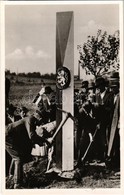** T1 1938 Ipolyság, Sahy; Bevonulás, A Csehszlovák Köztársaság Oszlopának Ledöntése. / Entry Of The Hungarian Troops, C - Non Classificati