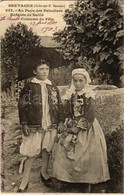 T2/T3 1903 Bretagne. Au Pays Des Paludiers, Enfants De Saillé, Costume De Fete / French Folklore (EK) - Non Classés