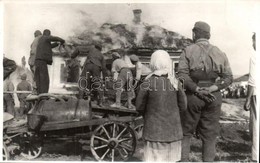 ** T2/T3 II. Világháborús Katonai Lap Kárpátaljáról, égő Ház Tűzoltása / WWII Military Postcard From Zakarpattia Oblast, - Zonder Classificatie