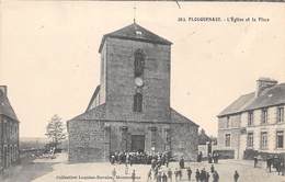 Plouguenast      22        Place Et église.    Sortie De Messe ???      (voir Scan) - Otros & Sin Clasificación