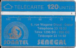 CARTE-HOLOGRAPHIQUE-SENEGAL-120U-SONATEL-V°N° Envers-N°001A30506-R° Bandes Argent/H0,5mm-B 0,50 Mm -UTILISE-TBE - Senegal