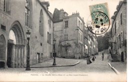 Cpa Provins Le Grand Hotel Dieu Et La Rue St Thibault - Provins