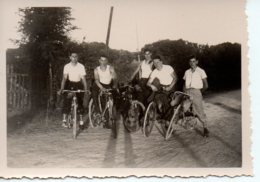 Photo 4 Copains à Vélo Années 40. - Cyclisme