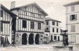 URRUGNE - La Mairie - La Place Et La Vieille Fontaine     (114724) - Urrugne