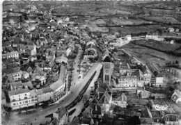 46-GOURDON-VUE GENERALE AERIENNE TOUR DE VILLE ET AVENUE GAMBETTA - Gourdon