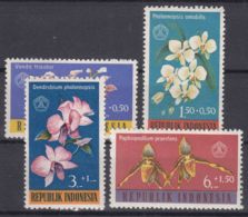 Indonesia Flowers 1962 Mi#376-379 Mint Never Hinged - Indonésie
